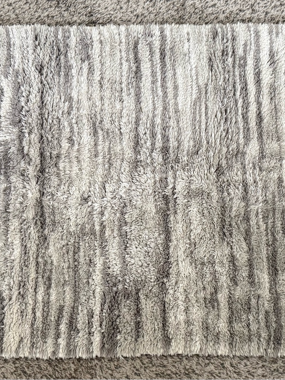 Marble Microfiber Luxe Soft Bath Rugs